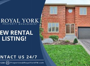 7 Lismer Dr #2, Whitby, ON L1N 9A3