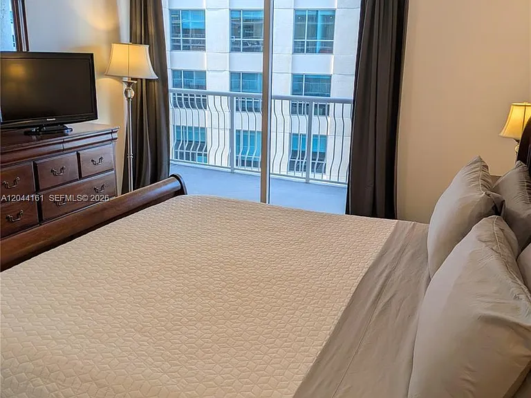 1200 Brickell Bay Dr #2806 — Photo 16