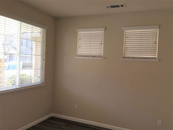 2nd image of 1433 S Mills Ave