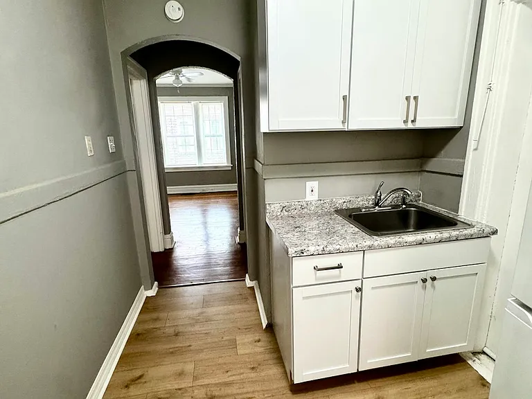 4223 Ellenwood Ave #102 — Photo 7