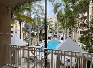 3001 NE 185th St APT 218, Aventura, FL 33180