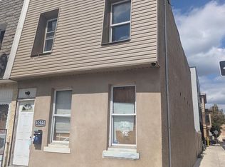 2622 Almond St, Philadelphia, PA