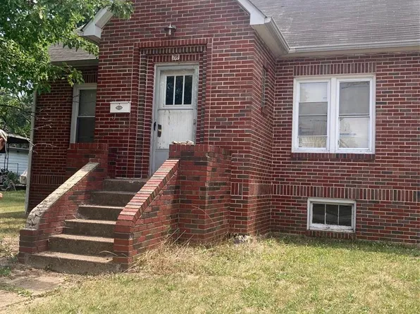 208 E Monroe Ave, Owensville, MO 65066