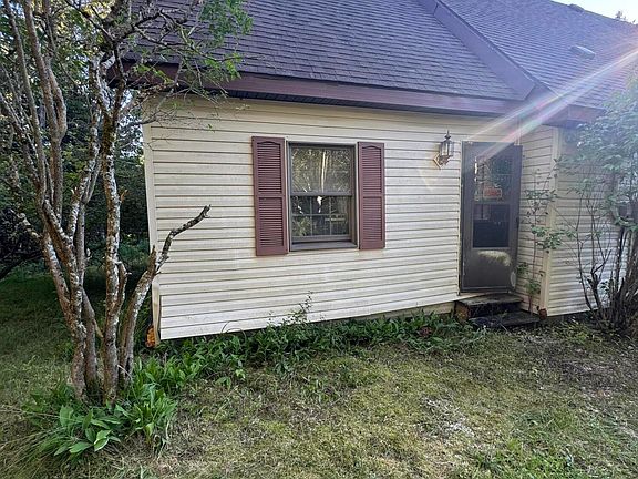 4th image of 812 S Lakeside Rd