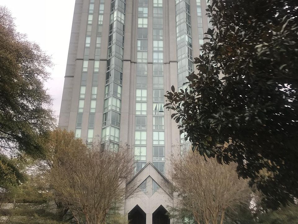 1st image of 2870 Pharr Court South NW #17