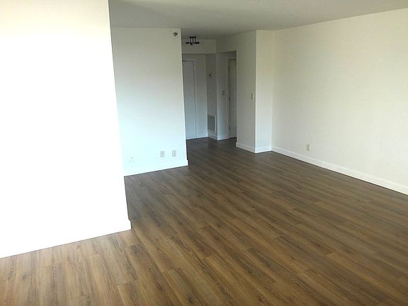 4th image of 5501 Seminary Rd APT 2413S