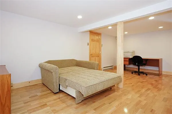 22 Westlund Rd — Photo 20