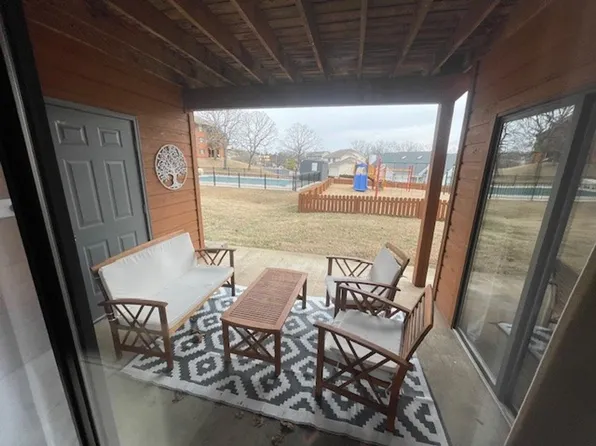 193 Avondale Dr APT 1, Branson, MO 65616