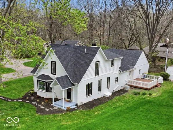 980 W Poplar St, Zionsville, IN 46077