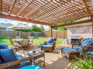 12200 Rolling Ridge Dr, Burleson, TX 76028