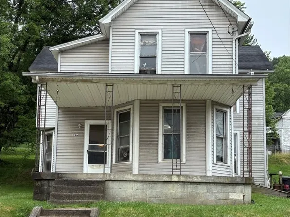 156 E College St, Scio, OH 43988