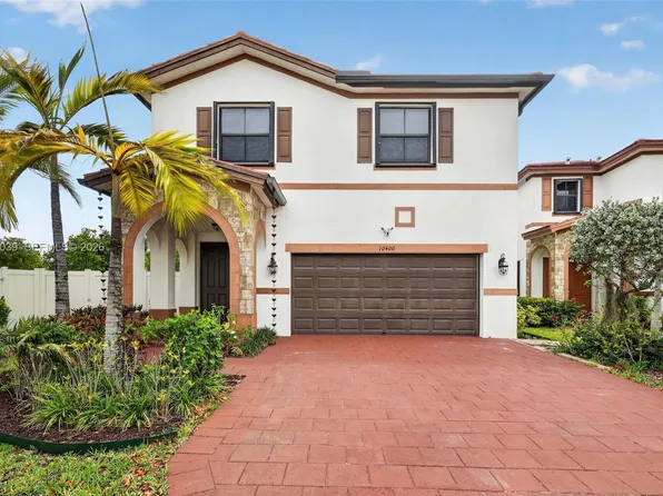 10400 W 35th Way, Hialeah, FL 33018