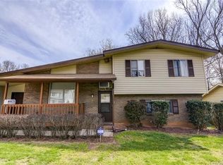 6746 Covecreek Dr, Charlotte, NC 28215