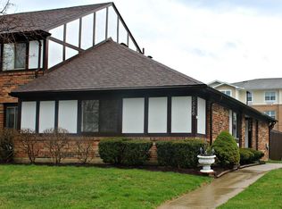 5526 Cobblegate Dr, Dayton, OH 45449