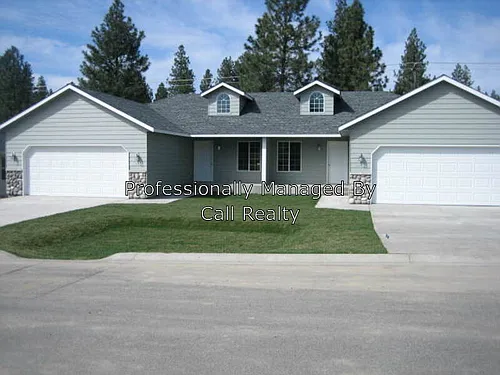 1217 E Chantel Dr Photo 1
