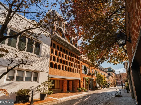 307 S Chadwick St, Philadelphia, PA 19103