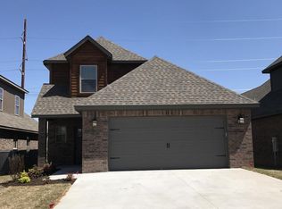 1711 SW Stonegrove Rd, BENTONVILLE, AR 72712