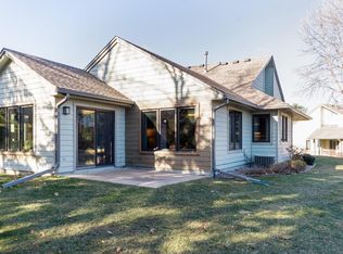 8419 Rice Lake Rd, Osseo, MN 55369