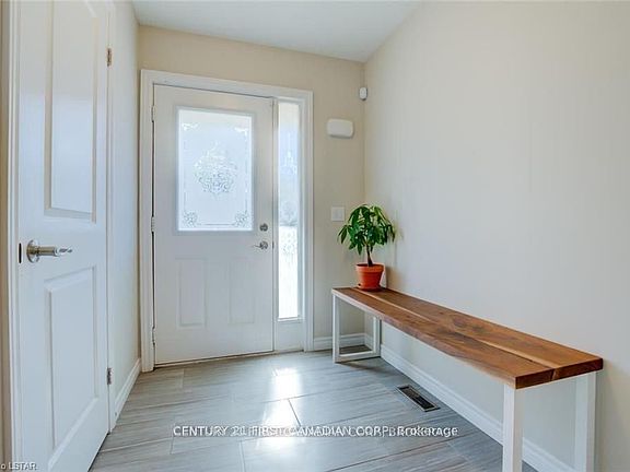 2nd image of 1010 Fanshawe Park Rd E #117