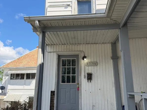 937 1/2 Silliman St, Zanesville, OH 43701