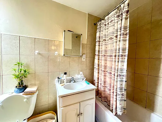 Rented by Nolita Group | media 6