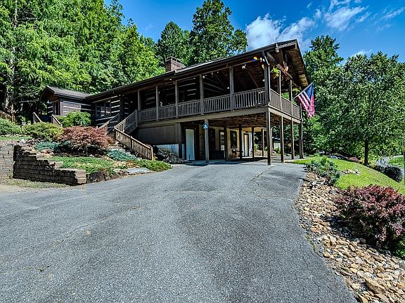 3rd image of 1059 Mouth of Silas Creek Road