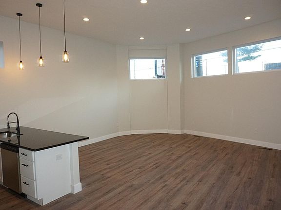 4th image of 5904 Denison Ave #5902