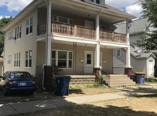 955 Chatham St NW, Grand Rapids, MI 49504