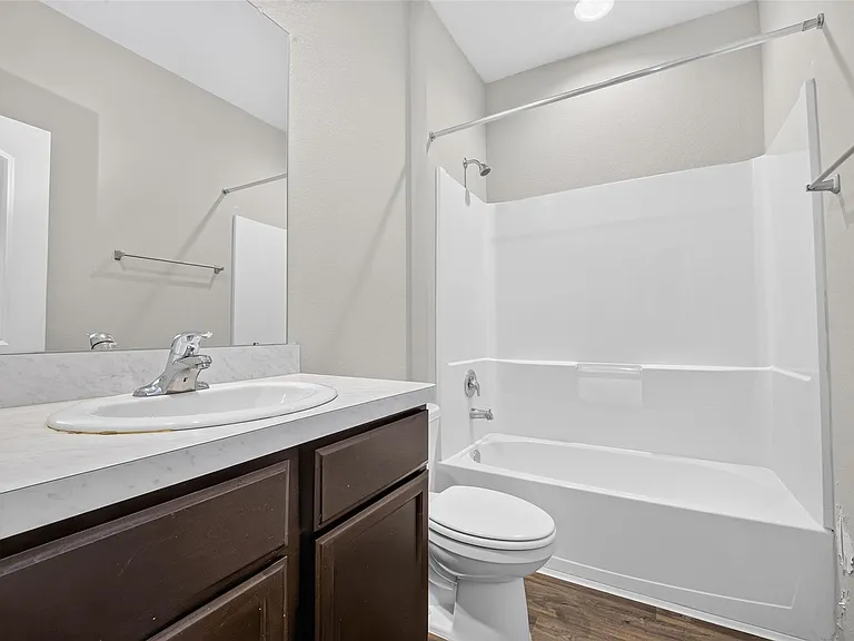 2330 Georgina Falls Dr — Photo 15