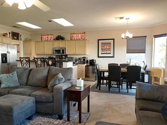 3rd image of 78984 Apricot Ln