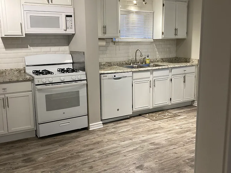 607 E Farnum Ave — Photo 12