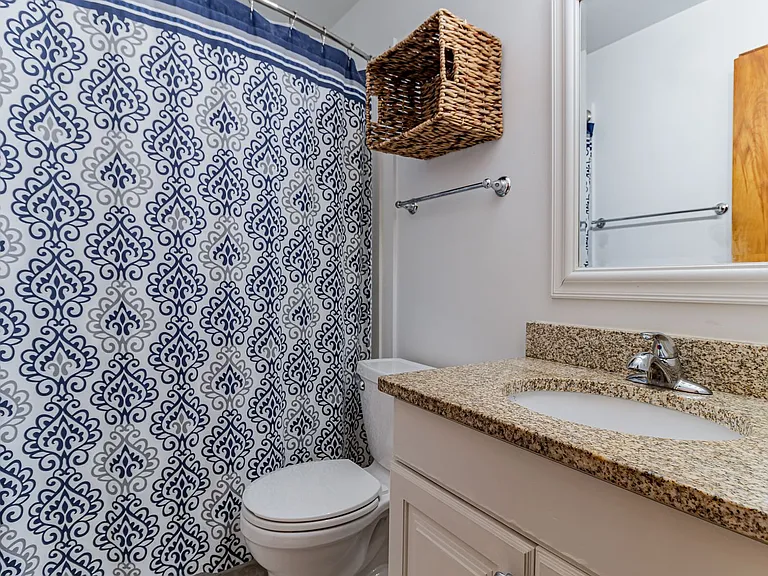 2106 Campbell Dr — Photo 21