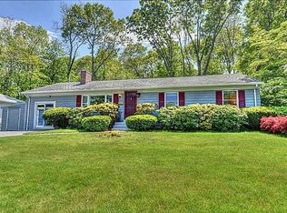 33 Charles St, Barrington, RI 02806