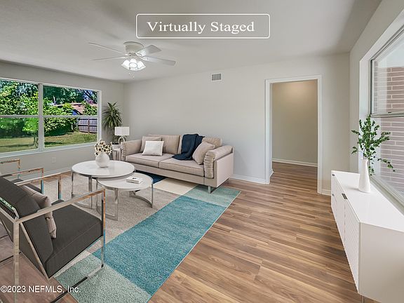 2nd image of 1122 LAS ROBIDA Drive