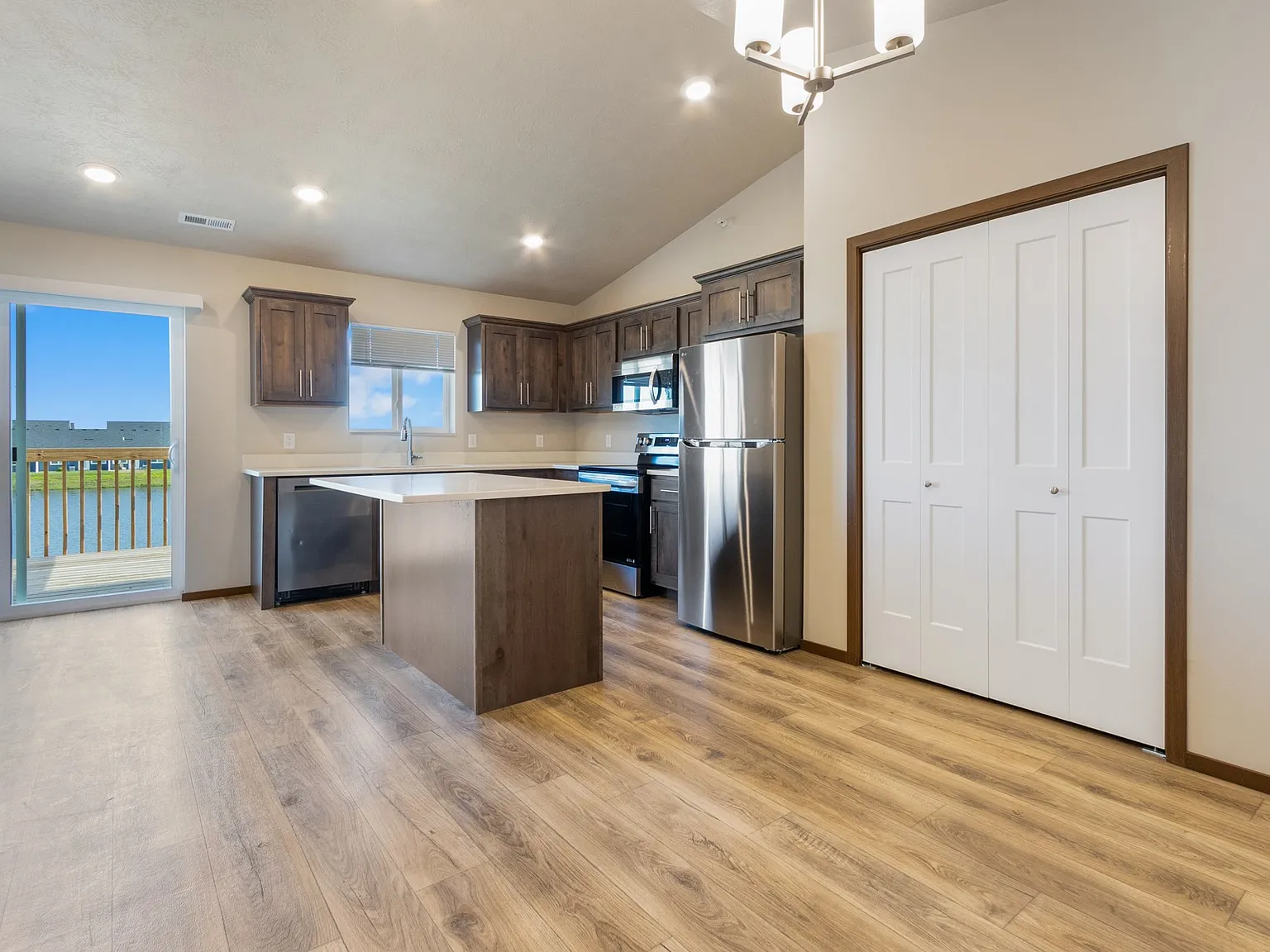 Granite Townhomes — Photo 2