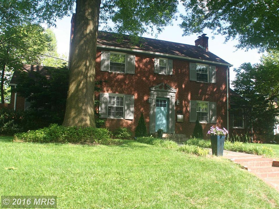 1st image of 2385 N Quincy St
