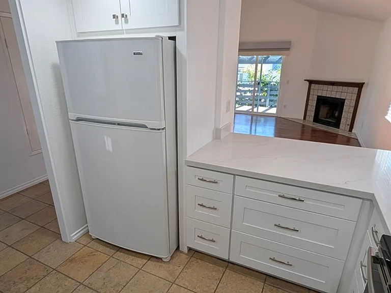 1481 Gustavo St #C — Photo 9