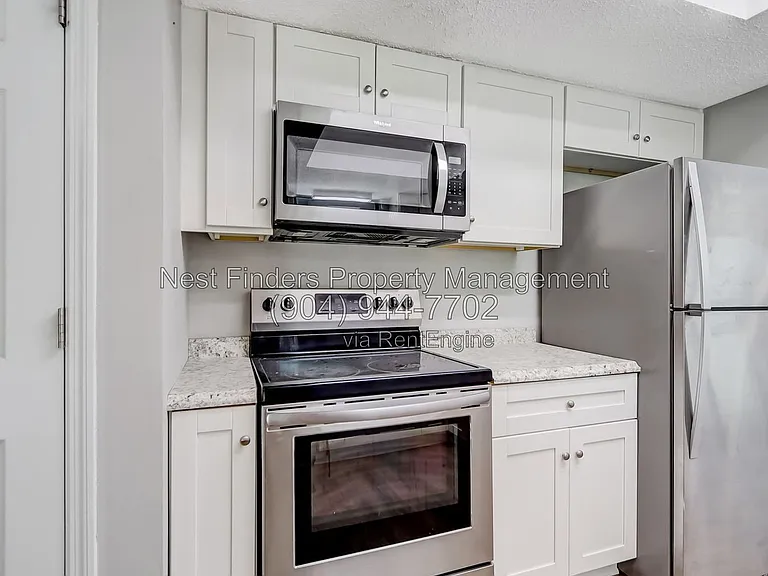 10829 Cheatham Trl — Photo 17