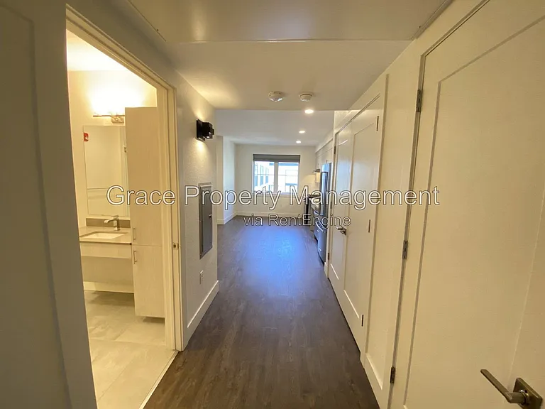 431 E Bayaud Ave #301 — Photo 3
