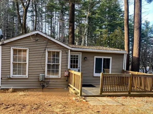 9 Charlestown Place, Derry, NH 03038