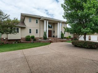 5730 Ridgeway Dr, Fort Collins, CO 80528