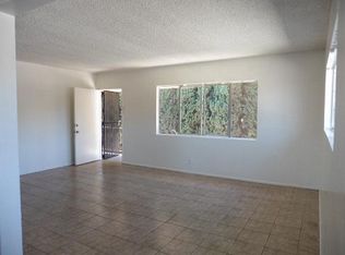 518 E 97th St APT 3, Inglewood, CA 90301
