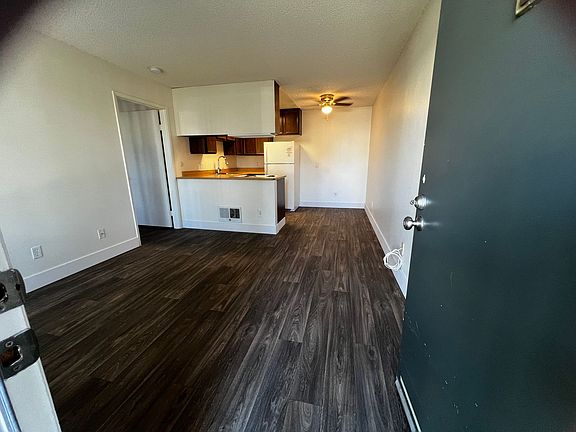 3rd image of 6106-6176 Beadnell Way #37