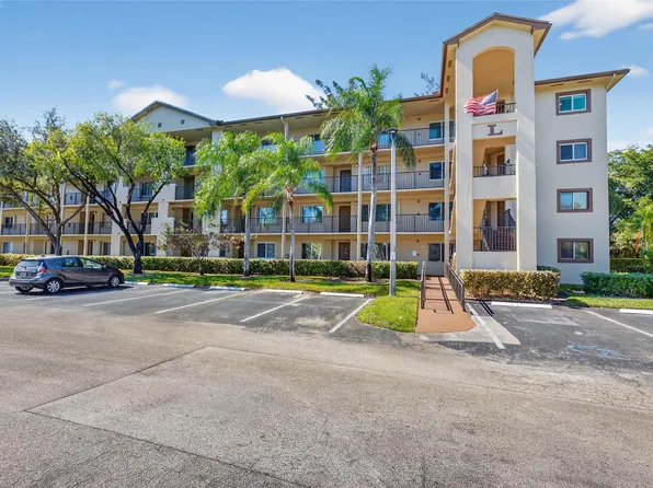 900 SW 142nd Avenue #213L, Pembroke Pines, FL 33027