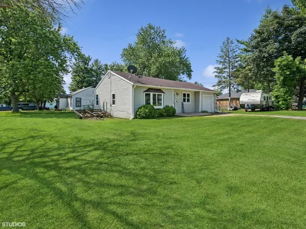 1923 Barbara Ln, South Beloit, IL 61080