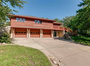 2932 Amherst Ave, Manhattan, KS 66503