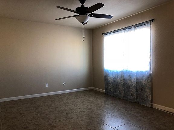 4th image of 10663 Cardigan Dr