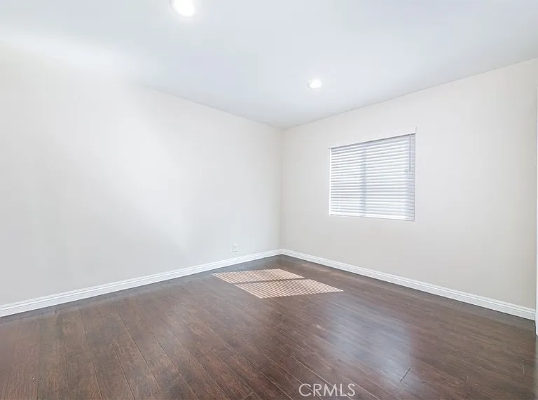 7938 Ventura Canyon Ave — Photo 16