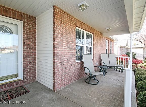 3rd image of 228 Saint Andrews Dr