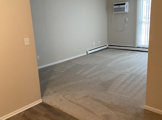 10280 W Dean Rd APT 104, Milwaukee, WI 53224